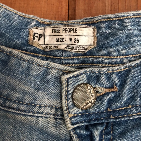 Free People ripped mid-rise jeans - Picture 3 of 6